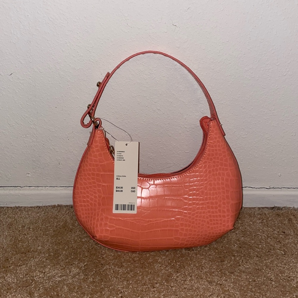 Pink shoulder purse